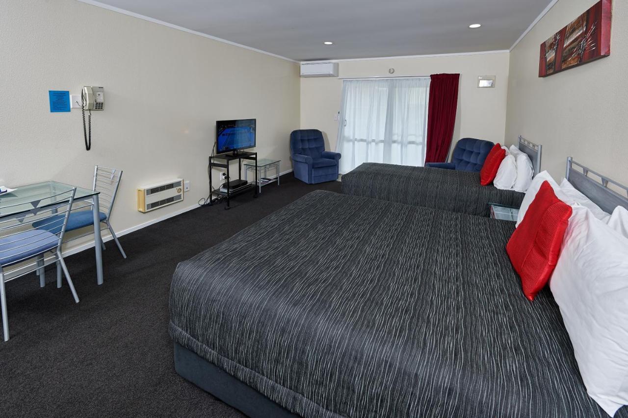 Livingston Motel Уакатане Экстерьер фото